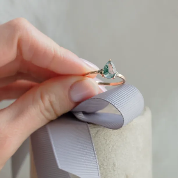 Unusual engagement ring with moss agate and diamonds ALBRUNA Image