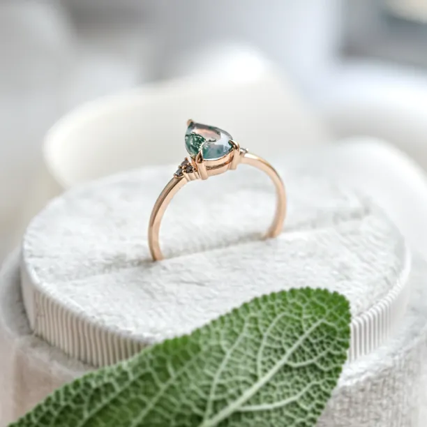 Unusual engagement ring with moss agate and diamonds ALBRUNA Image