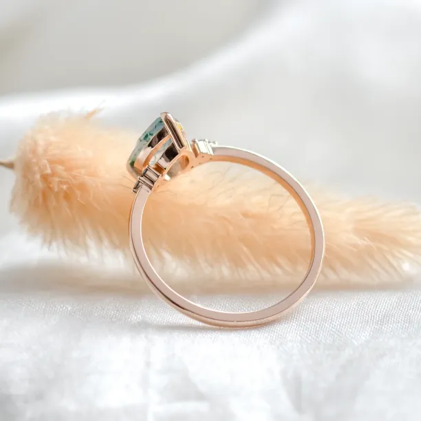 Unusual engagement ring with moss agate and diamonds ALBRUNA Image