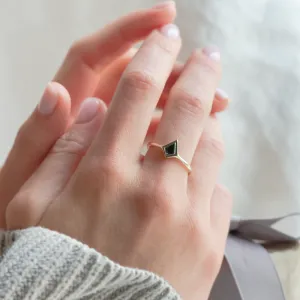 Minimalist engagement ring with salt and pepper diamond ARIZONA