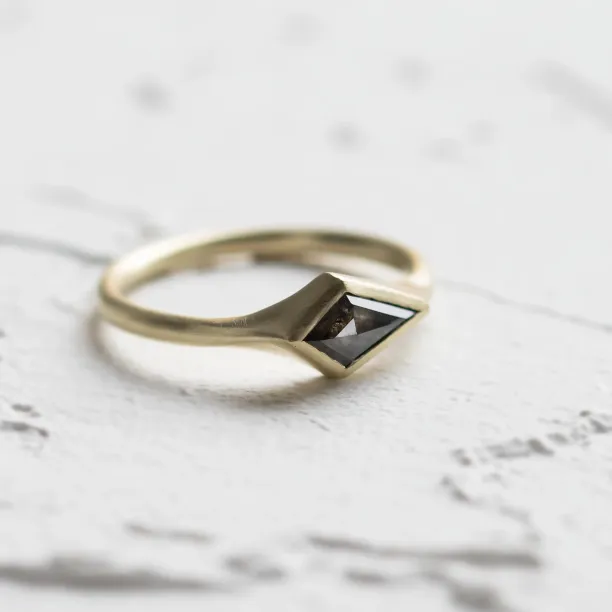 Gold matte ring with kite salt and pepper diamond APEX Image
