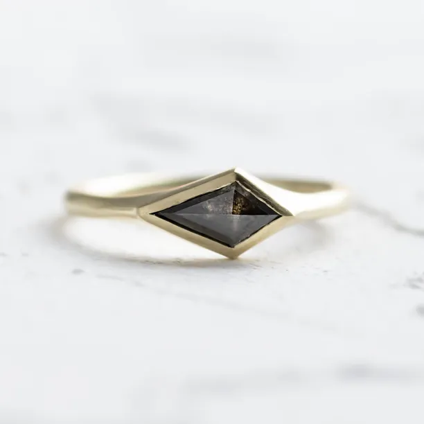 Gold matte ring with kite salt and pepper diamond APEX Image