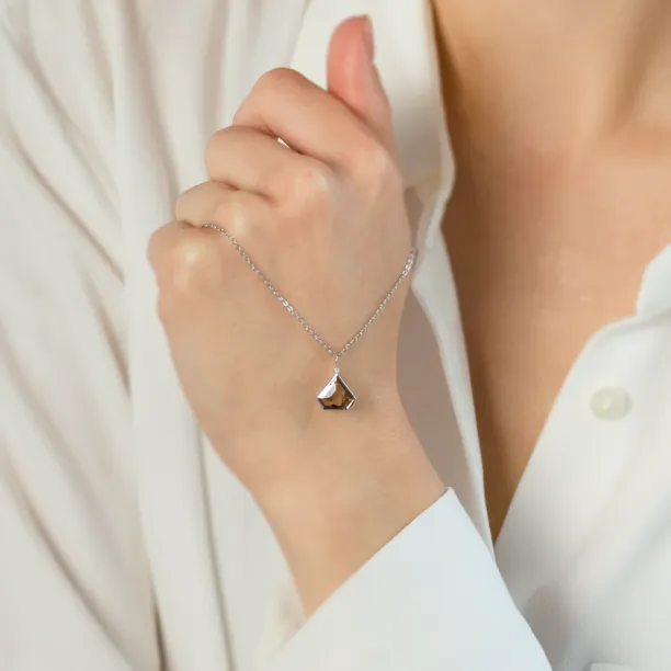 Geometric necklace with shield superman salt and pepper diamond JOE Image