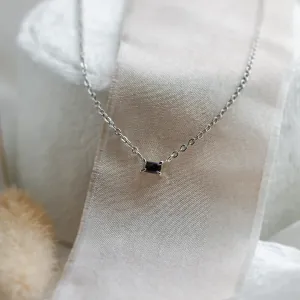 Minimalist necklace with baguette salt and pepper diamond KIEL Thumbnail