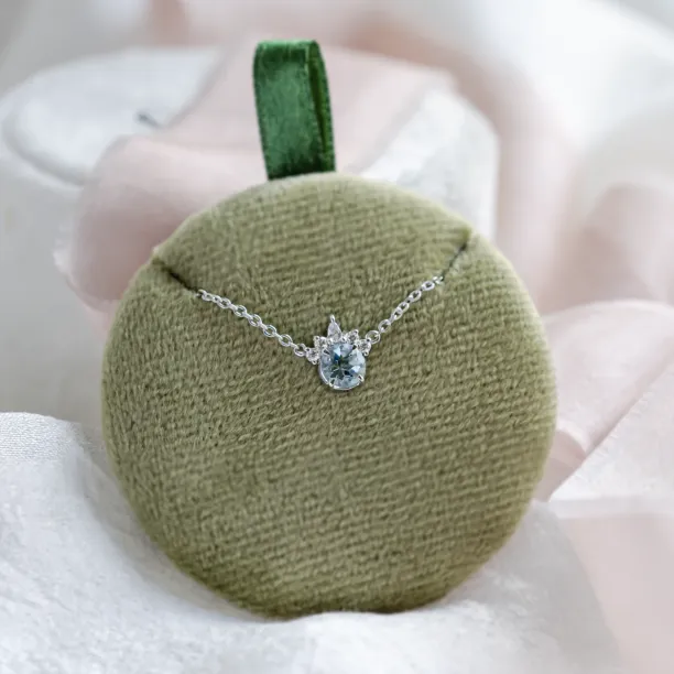 Gold necklace with aquamarine and diamonds AZURINE Image