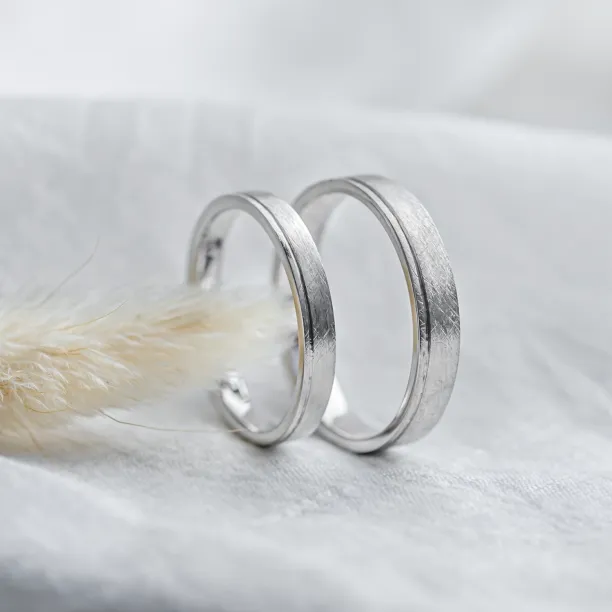 Matte scratched wedding rings TOPHI Image