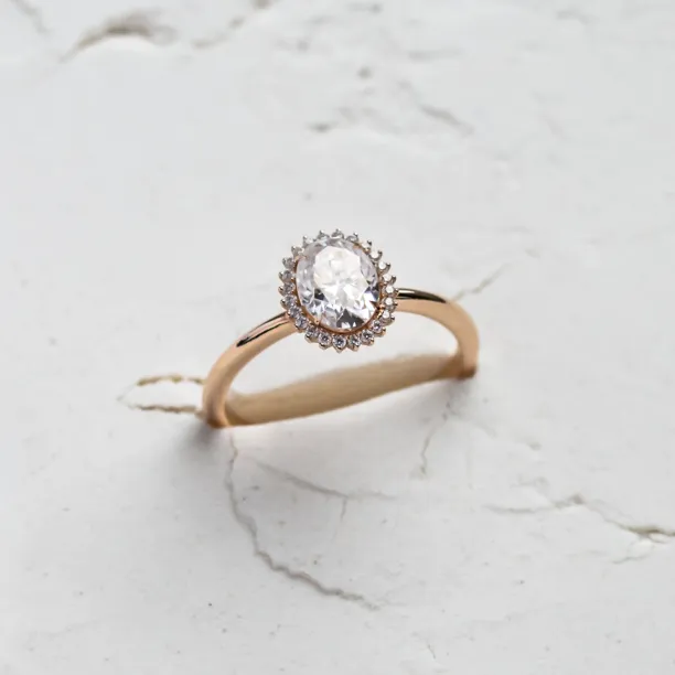 Halo engagement ring with oval moissanite BLANC Image