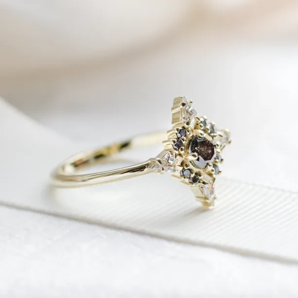 Engagement cluster ring with salt'n'pepper diamonds FERRARA Image