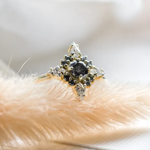 Engagement cluster ring with salt'n'pepper diamonds FERRARA Image