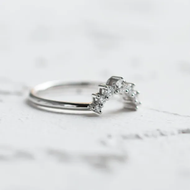 Diamond curved wedding band GEORGIA Image