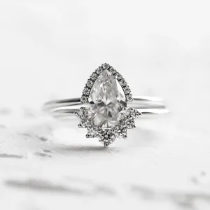Diamond curved wedding band GEORGIA Thumbnail