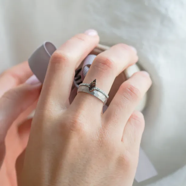 Engagement set of tree rings with salt and pepper diamonds ZERIX Image