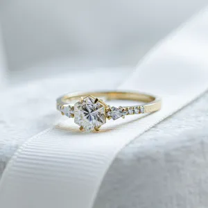 Unusual engagement ring with moissanites MAJESTY Thumbnail