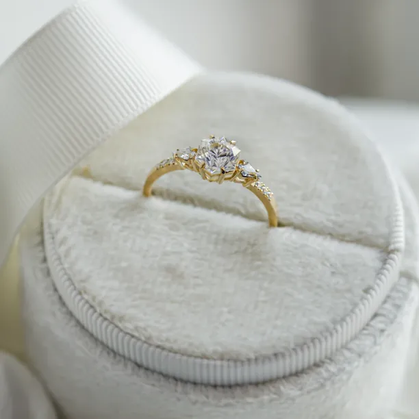 Unusual engagement ring with moissanites MAJESTY Image
