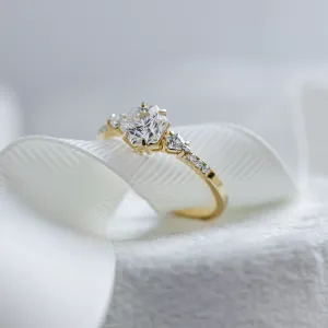Unusual engagement ring with moissanites MAJESTY Thumbnail