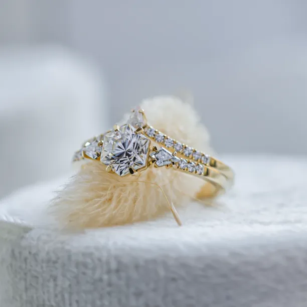 Elegant wedding set with moissanites HARPER Image