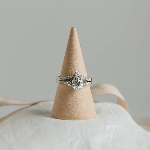 Elegant wedding set with moissanites HARPER Image