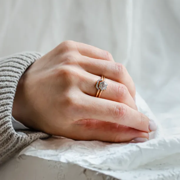 Wedding set of rings with salt'n'pepper diamonds POET Image