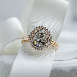 Set of gold rings with salt and pepper diamonds ELLINGTON Thumbnail