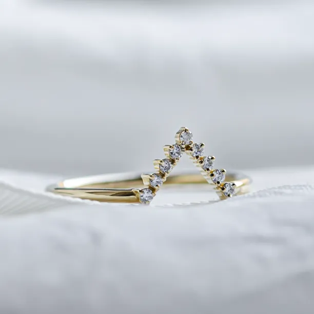 Curved diamond wedding ring REGGIO Image