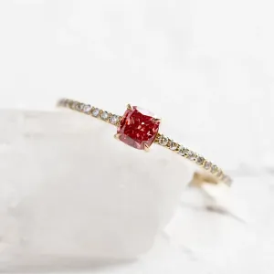 Engagement ring with pink lab grown diamond CORALINE Thumbnail
