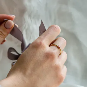 Engagement ring with pink lab grown diamond CORALINE Thumbnail