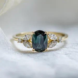 Vintage engagement ring with green sapphire and diamonds CADET Thumbnail