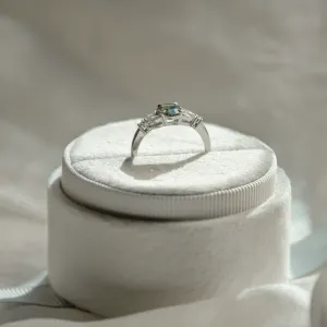 Vintage engagement ring with green sapphire and diamonds CADET Thumbnail