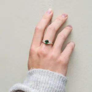 Vintage engagement ring with green sapphire and diamonds CADET Thumbnail