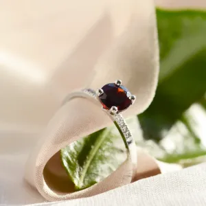 Engagement ring with garnet and diamonds OLLIE Thumbnail