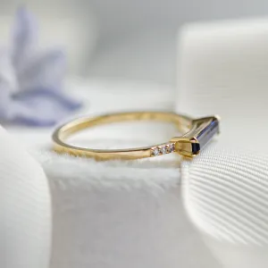 Gold ring with blue lab grown sapphire and diamonds IRIS Thumbnail