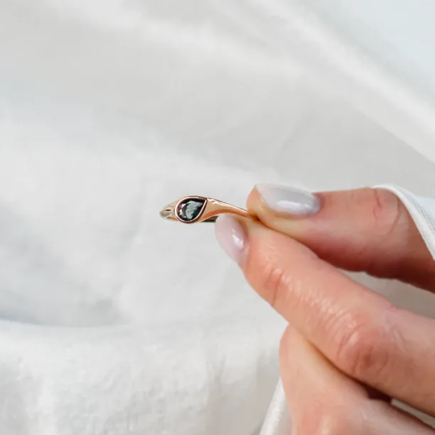 Gold ring with pear blue sapphire DREW Image