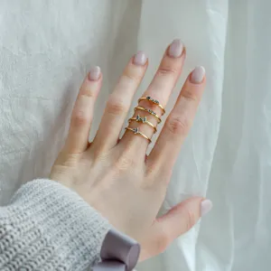 Dainty cluster ring with salt and pepper diamonds FINLEY Thumbnail