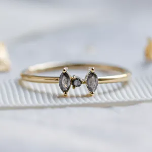 Tiny gold ring with salt and pepper diamonds FREY Thumbnail