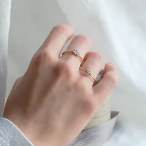 Gold cluster ring with moissanites BERNADETTE Thumbnail