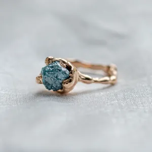 Unusual ring with blue raw diamond MARE Thumbnail