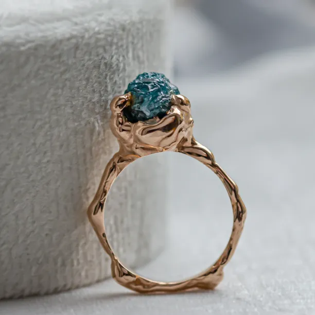 Unusual ring with blue raw diamond MARE Image