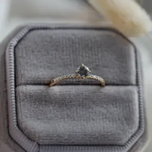 Engagement salt and pepper diamond ring with side diamonds SANREMO Thumbnail