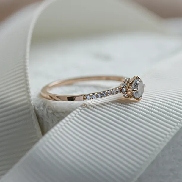Engagement salt and pepper diamond ring with side diamonds SANREMO Image