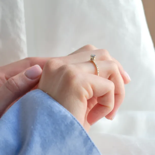 Engagement salt and pepper diamond ring with side diamonds SANREMO Image