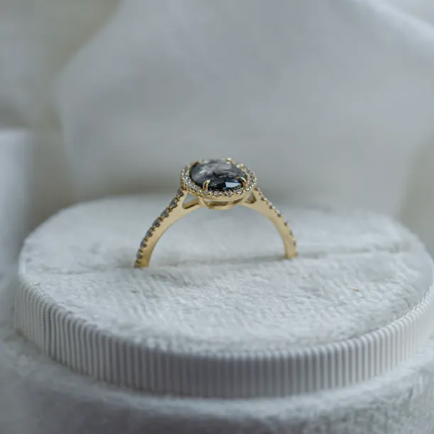 Elegant halo ring with salt and pepper diamonds TANANAI Image
