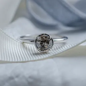 Luxury engagement ring with salt and pepper diamonds TANAQUIL Thumbnail