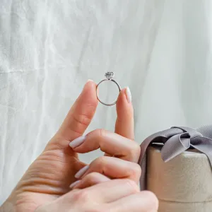 Luxury engagement ring with salt and pepper diamonds TANAQUIL Thumbnail