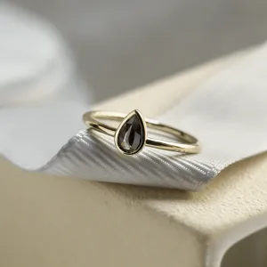 Minimalist engagement ring with pear salt and pepper diamond LAELIA Thumbnail