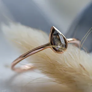 Minimalist engagement ring with pear salt and pepper diamond LAELIA Thumbnail
