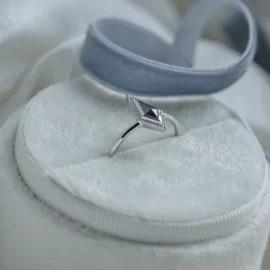 Vintage kite salt and pepper diamond ring LIVIA Thumbnail