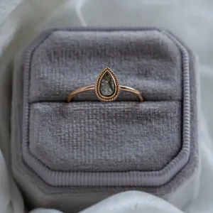 Ring with in vintage style with salt and pepper diamond ANTONIA Thumbnail