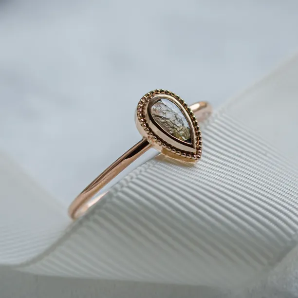 Ring with in vintage style with salt and pepper diamond ANTONIA Image