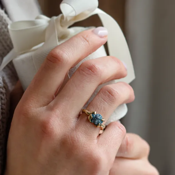 Gold ring with blue raw diamond CLOUD Image