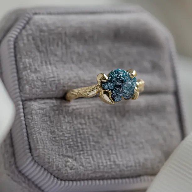 Gold ring with blue raw diamond CLOUD Image